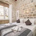 Kaboga Palace Luxury Apartment